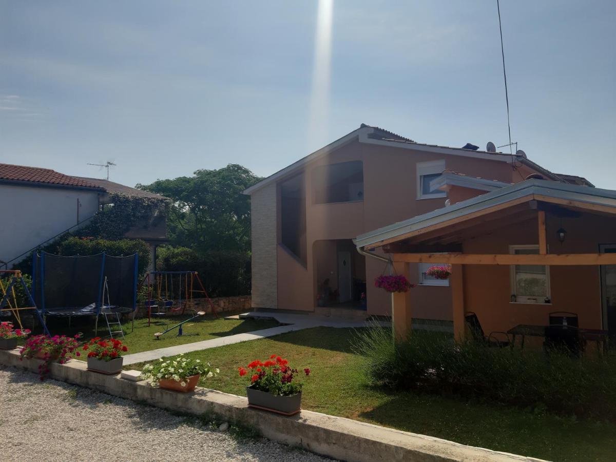 Apartments Dora Poreč Exterior foto